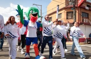 Antorcha juegos centroamericanos y del Caribe enciende orgullo atlético en Monte Plata; Víctor Pichardo destaca legado deportivo
