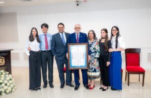 Senado reconoce a Vitelio Mejía y a Junior Noboa por sus aportes al deporte dominicano